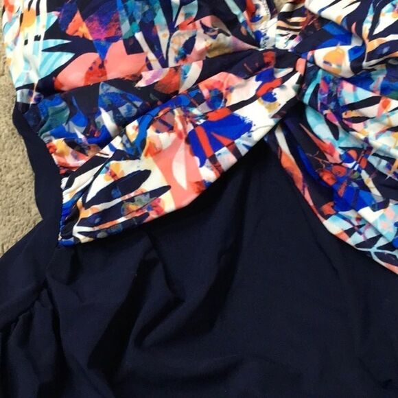 Profile by Gottex tropical tankini top. NWT - Picture 7 of 11